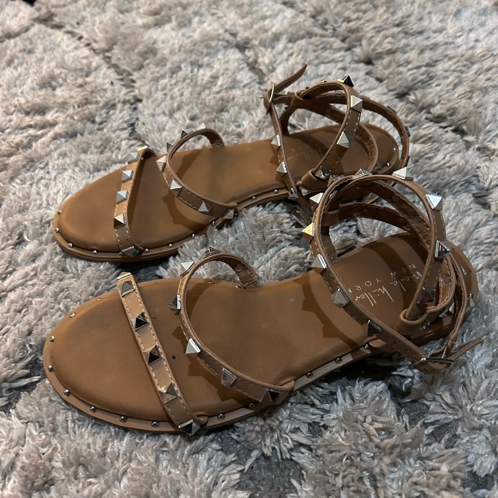 Nicole Miller New York Flats Rock Stud Ankle Strap Shoes Size 7 Nude Women's
